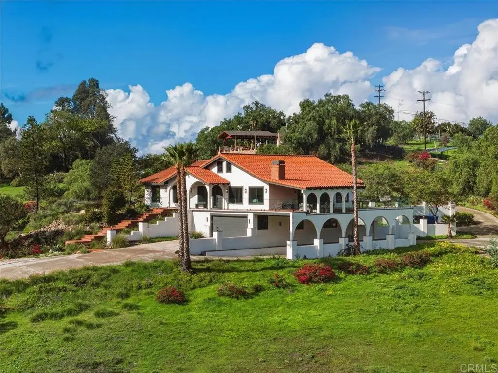 2918 Fairview Dr, Vista, CA 92084 - #1