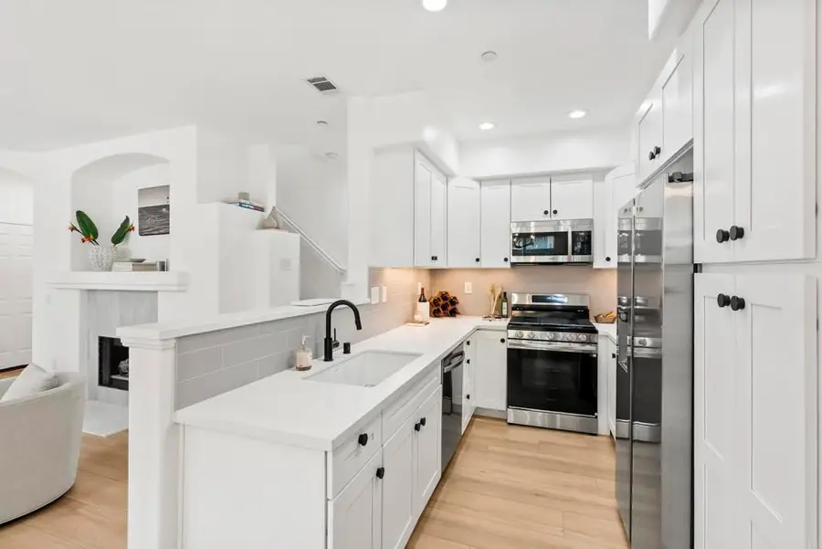 6417 Terraza Portico, Carlsbad, CA 92009 - Image #2