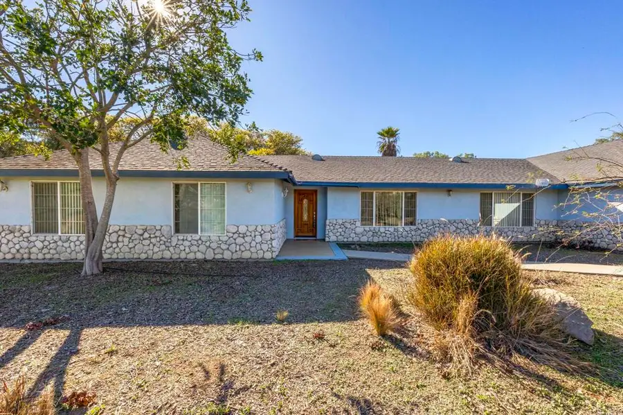 1420 Wilshire Rd, Fallbrook, CA 92028 - Image #3