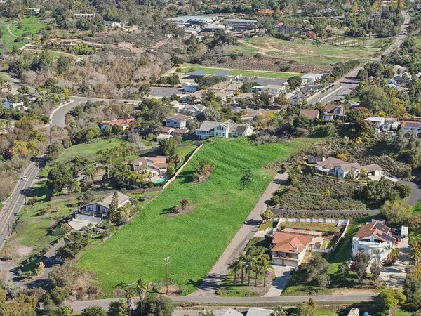 1120 Fair Lane, Vista, CA 92084