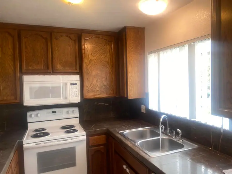 390 E Madison #E, El Cajon, CA 92020 - #3