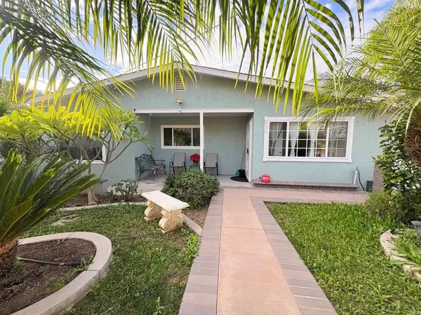 431 Debby Street, Fallbrook, CA 92028