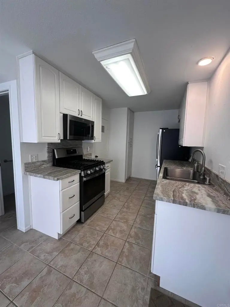 1126 Madera Lane, Vista, CA 92084 - Image #1