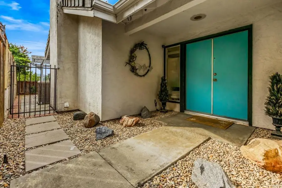 1887 Guilder Gln, Escondido, CA 92029 - #3