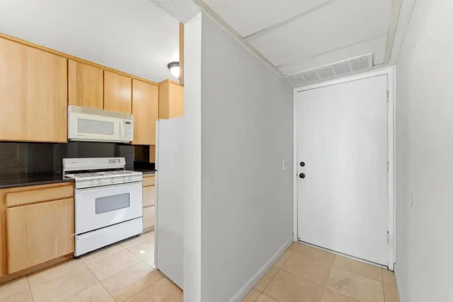 182 Tangelo #418, Irvine, CA 92618 - #3