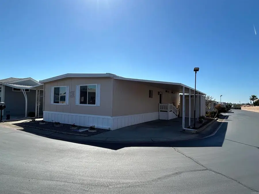 1506 Oak Drive #22, Vista, CA 92084 - #2