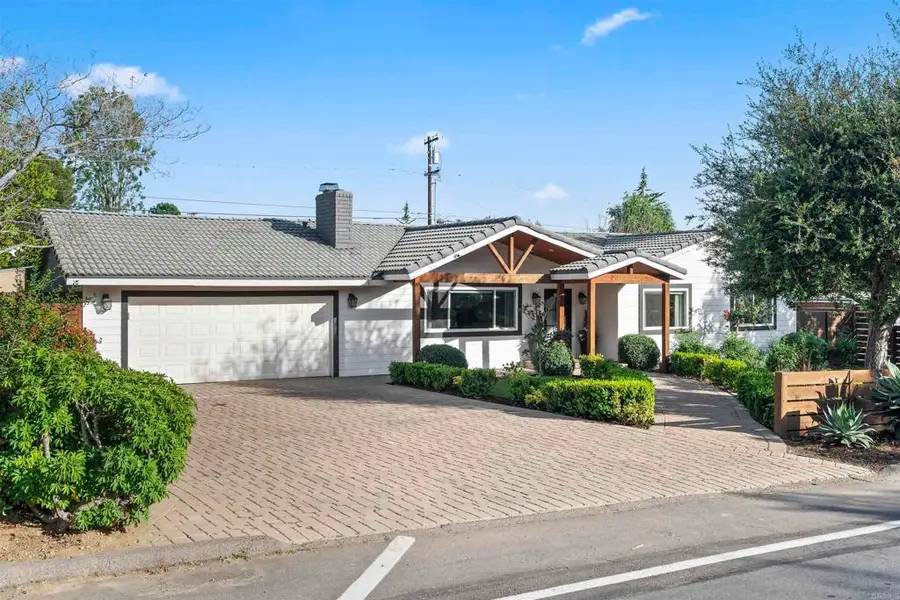 804 Cypress Drive, Vista, CA 92084 - #2