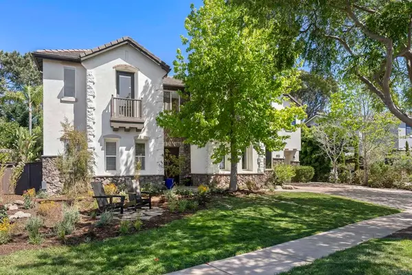 835 Lynwood Drive, Encinitas, CA 92024