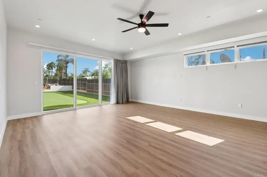 139 Almond St, Fallbrook, CA 92028 - #2