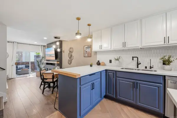 2349 Altisma Way #B, Carlsbad, CA 92009