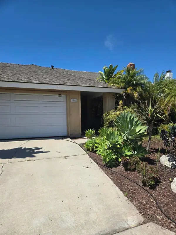 1744 Village Run N, Encinitas, CA 92024