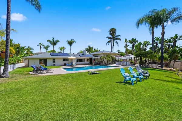 3267 Avenida De Loyola, Oceanside, CA 92056