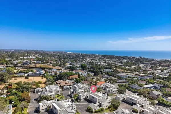 957 Hygeia Avenue, Encinitas, CA 92024