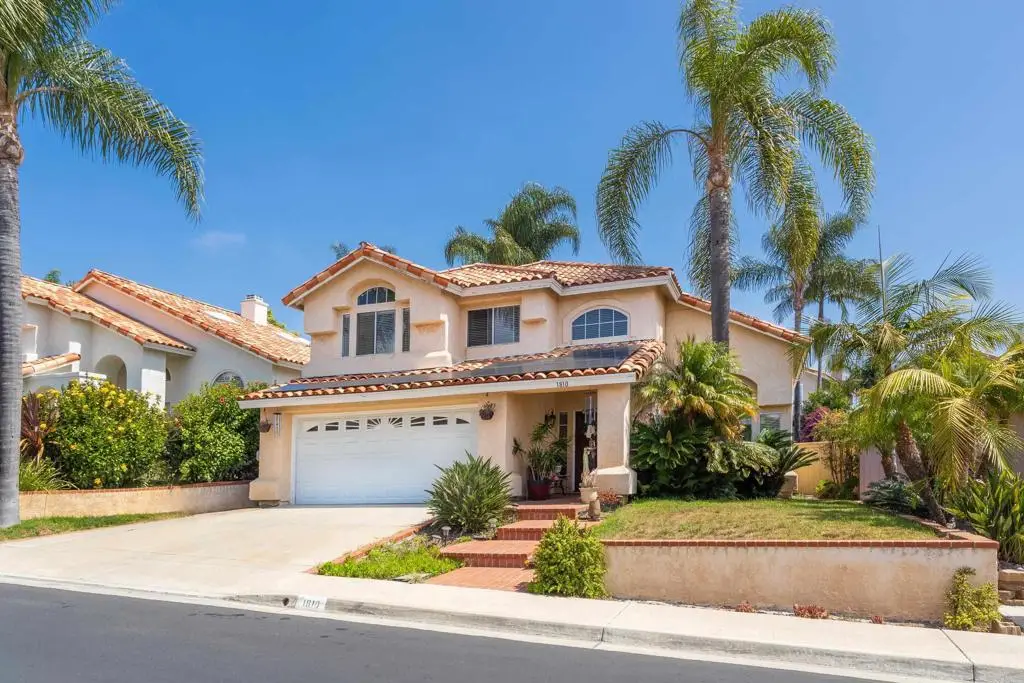 1810 Olympus Loop Drive, Vista, CA 92081 - #1