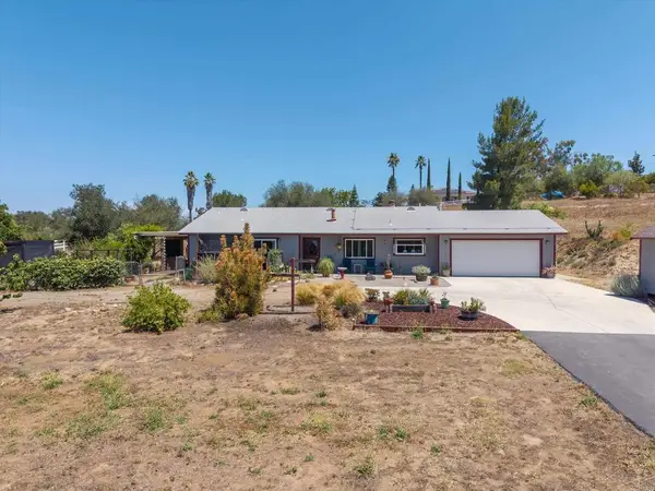 13734 W Oak Glen Rd, Valley Center, CA 92082