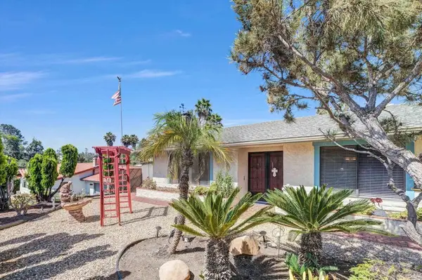 1154 Monte Vista Dr, Vista, CA 92084