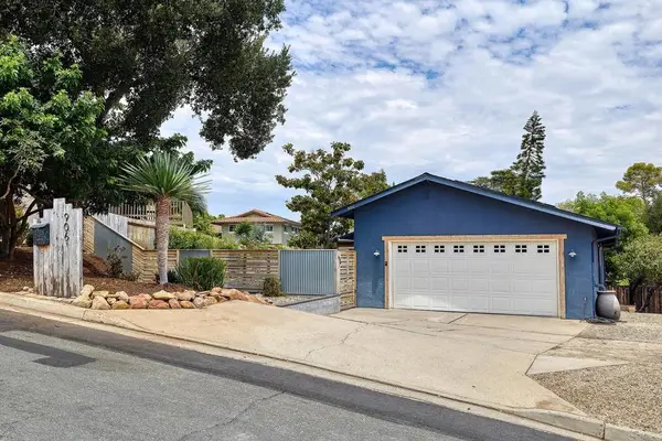 906 Alta Vista, Vista, CA 92084