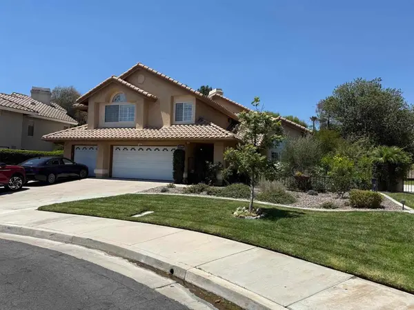 32384 Corte Santa Catalina, Temecula, CA 92592