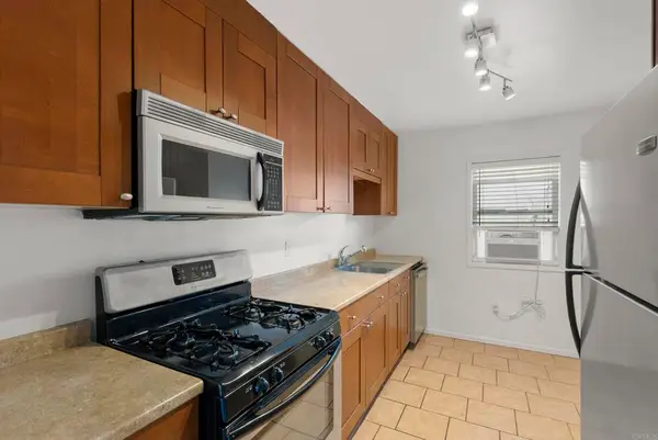 4633 Bancroft Street #8, San Diego, CA 92116