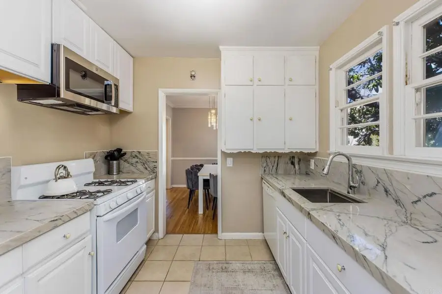 1700 1702-1704 Glendon Avenue, Los Angeles, CA 90024 - #3