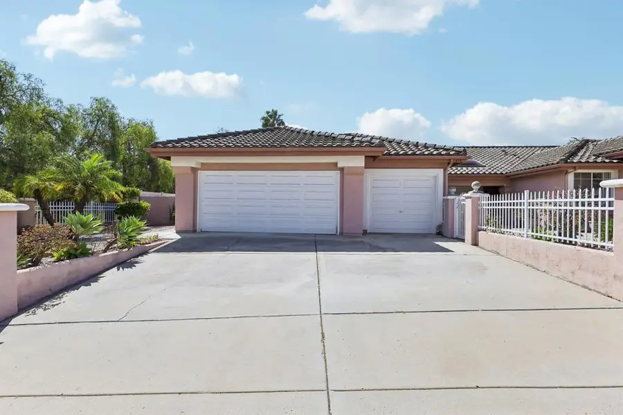 638 Cantara Lane, Vista, CA 92081 - #2
