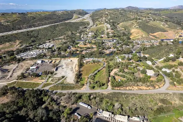 8530 Nelson Way, Escondido, CA 92026