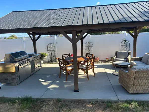 946 Rose, Vista, CA 92083