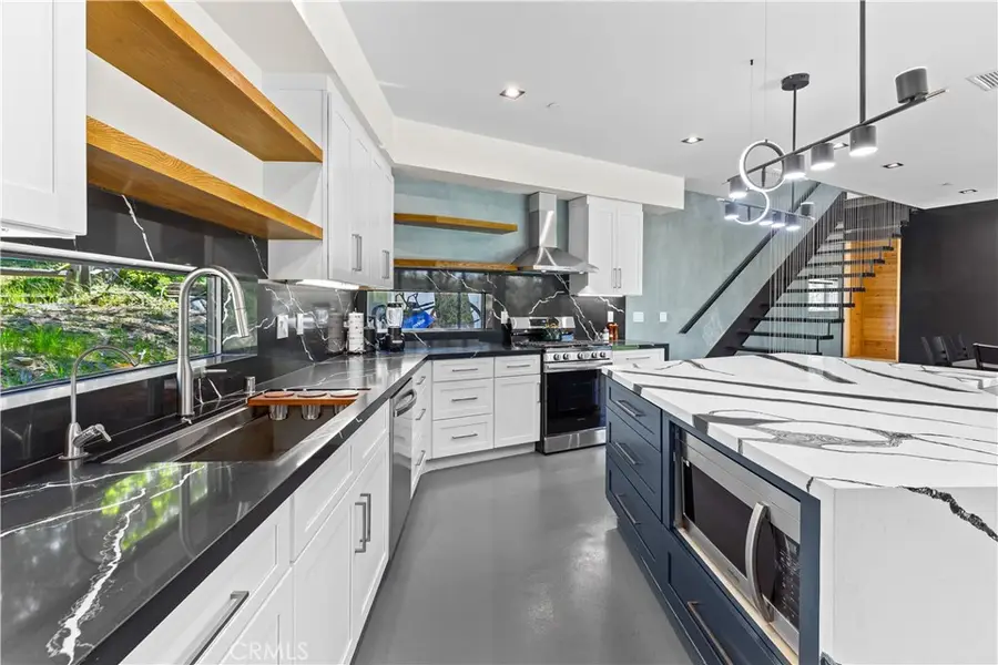 1021 Teakwood Drive, Lake Arrowhead, CA 92352 - Image #2