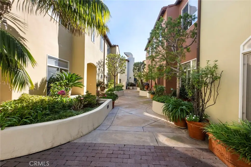 328 5th, Huntington Beach, CA 92648 - Image #1