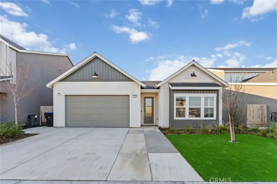 3731 N Summers Court, Visalia, CA 93291 - #2