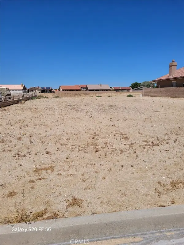 14602 Rivers Edge Road, Helendale, CA 92342