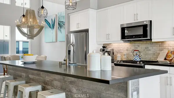 1650 Topanga Avenue, Costa Mesa, CA 92627