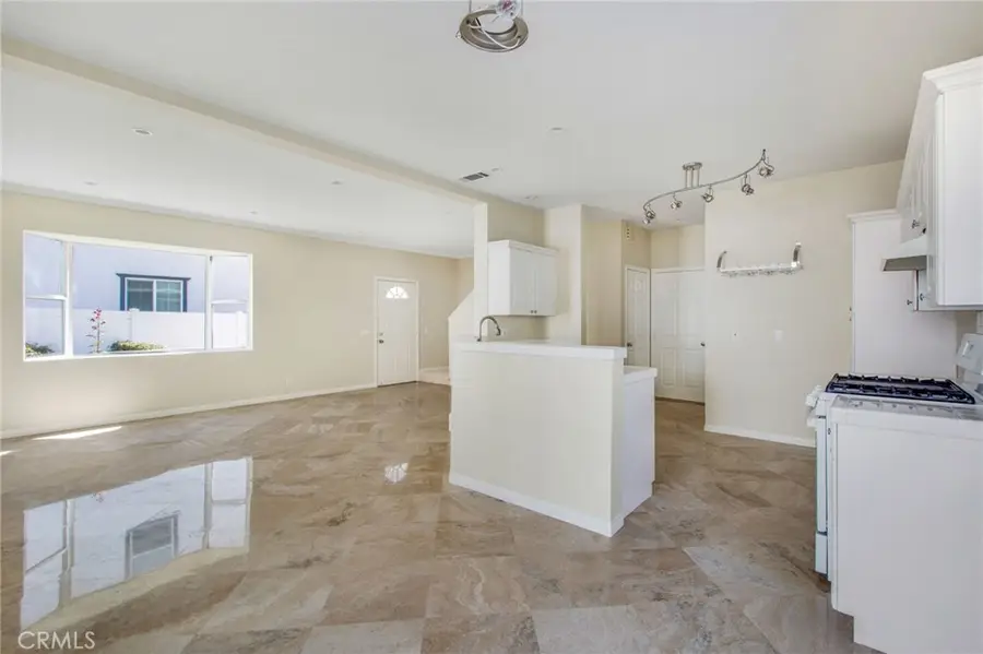 162 B Rochester, Costa Mesa, CA 92627 - #3