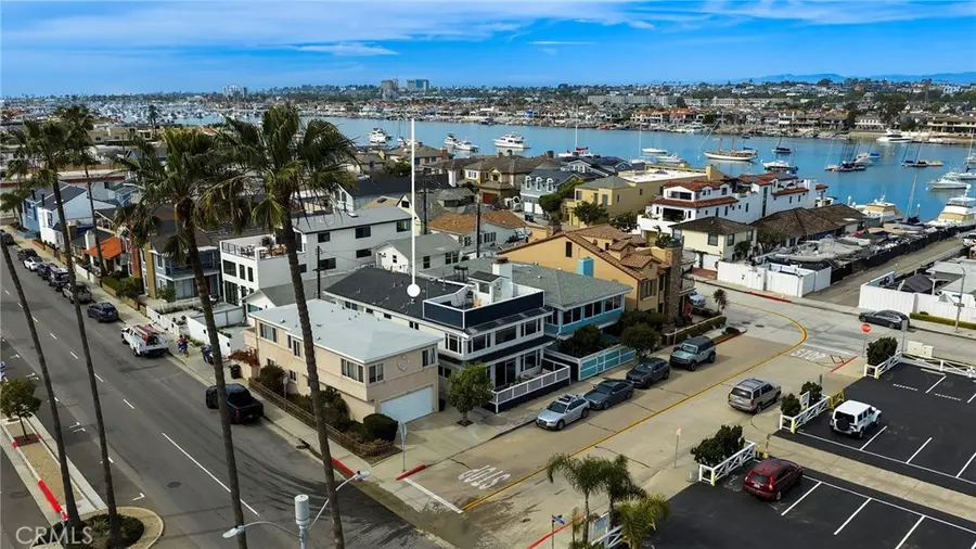 203 8th, Newport Beach, CA 92661 - #3