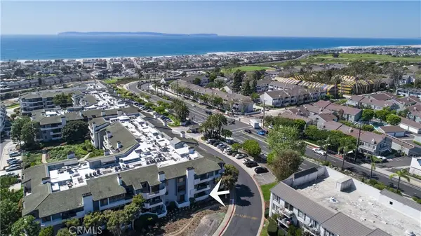 240 Nice Lane #102, Newport Beach, CA 92663
