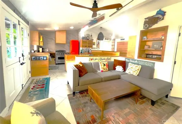 209 Tremont Drive, Newport Beach, CA 92660