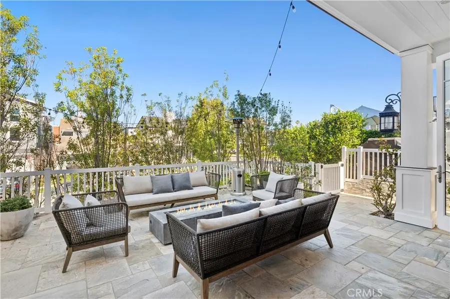 718 Poinsettia Avenue, Corona Del Mar, CA 92625 - #2