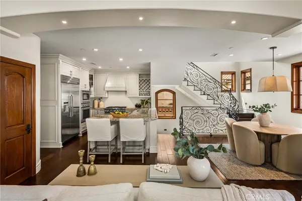 1/2 Marigold Avenue #B, Corona Del Mar, CA 92625