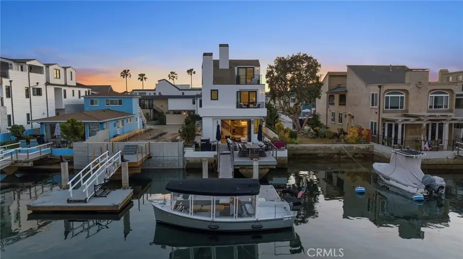 3912 River Ave, Newport Beach, CA 92663 - #3