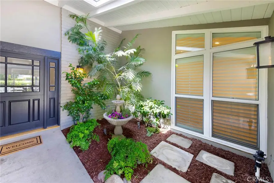 2102 Vista Entrada, Newport Beach, CA 92660 - #3