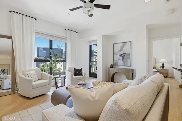 402 S Rockefeller #406, Irvine, CA 92612