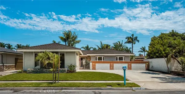 22072 Surfrider Lane, Huntington Beach, CA 92646