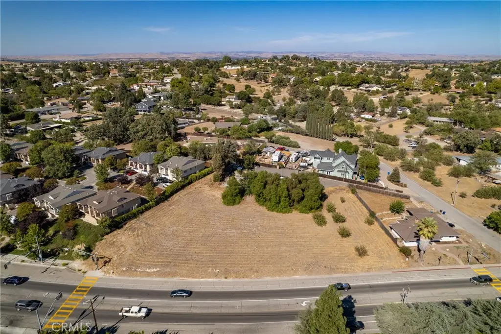 845 Creston Road, Paso Robles, CA 93446 - Image #1