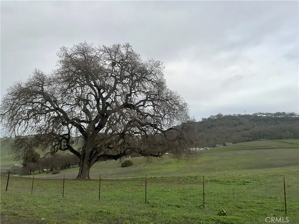 21 Interlake Road, Bradley, CA 93426 - Image #1