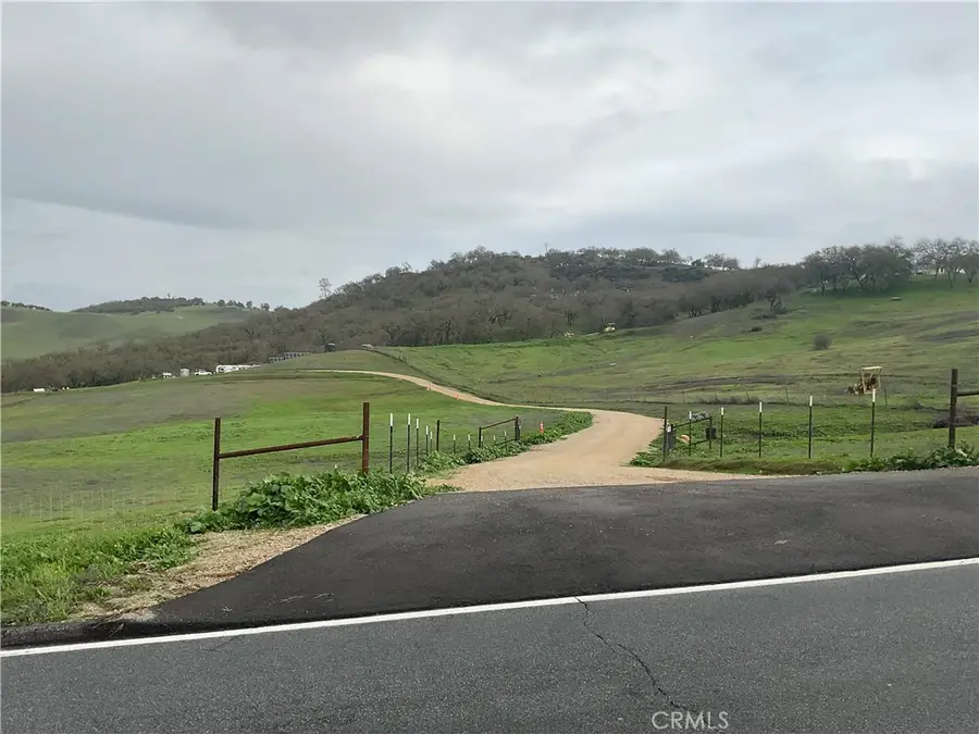 21 Interlake Road, Bradley, CA 93426 - Image #2