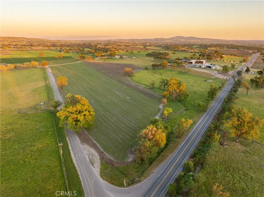 5385 Camp 8, Paso Robles, CA 93446 - #2