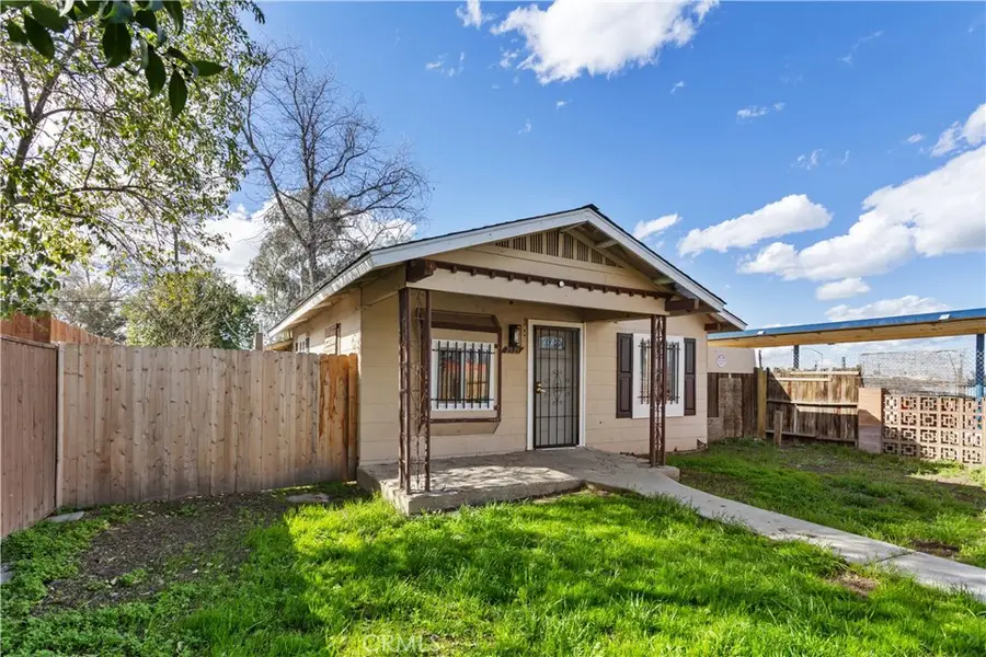 2521 P, Bakersfield, CA 93301 - #3