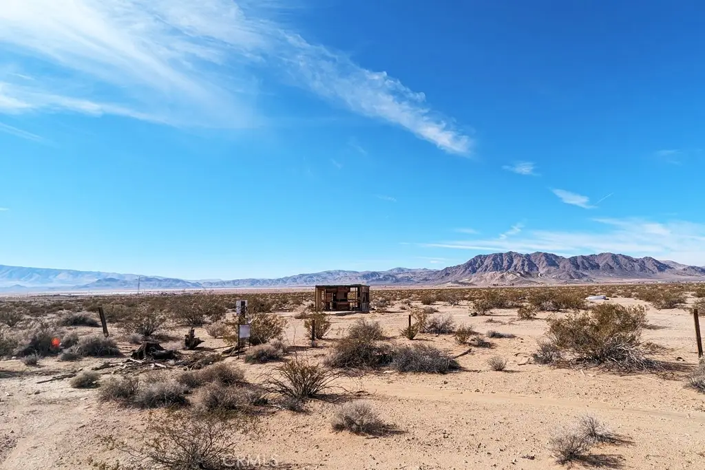 7 Northside Rd, Lucerne Valley, CA 92356 - #1