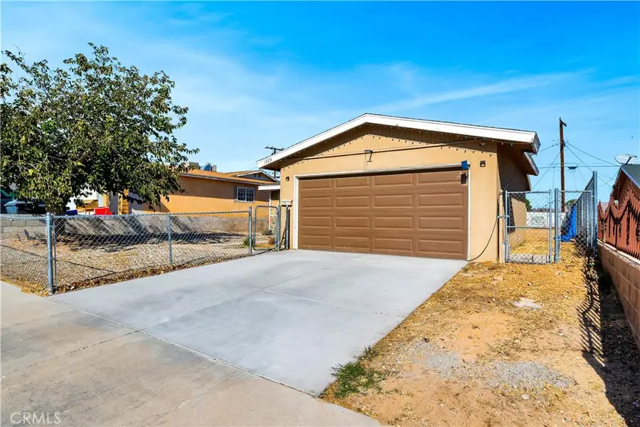 1725 De Anza, Barstow, CA 92311 - #2