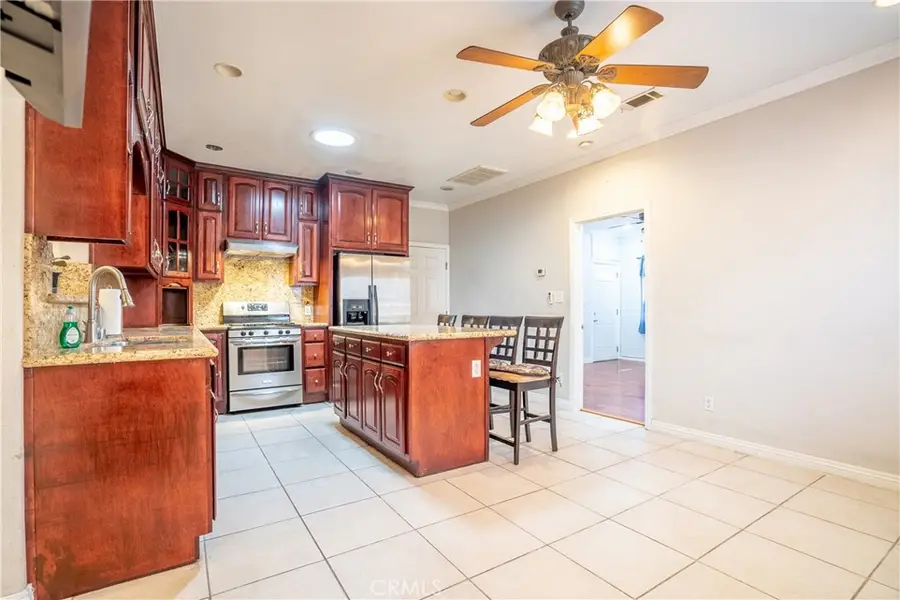 8161 Laurel Canyon Boulevard, North Hollywood, CA 91605 - #2